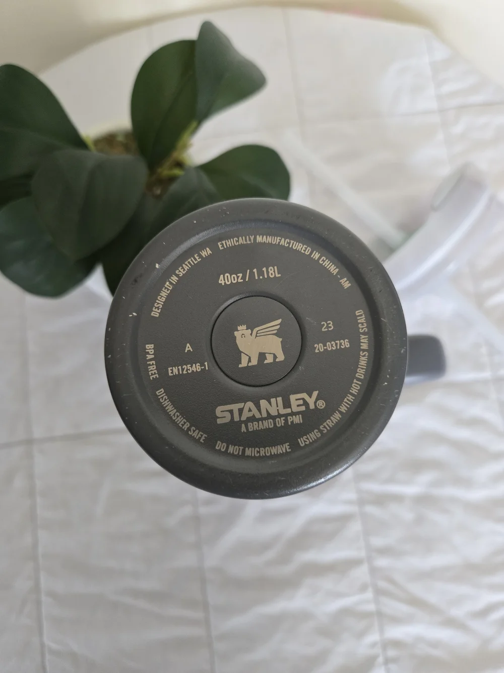 Stanley Quencher 40oz Tumbler Gray - Picture 2 of 6